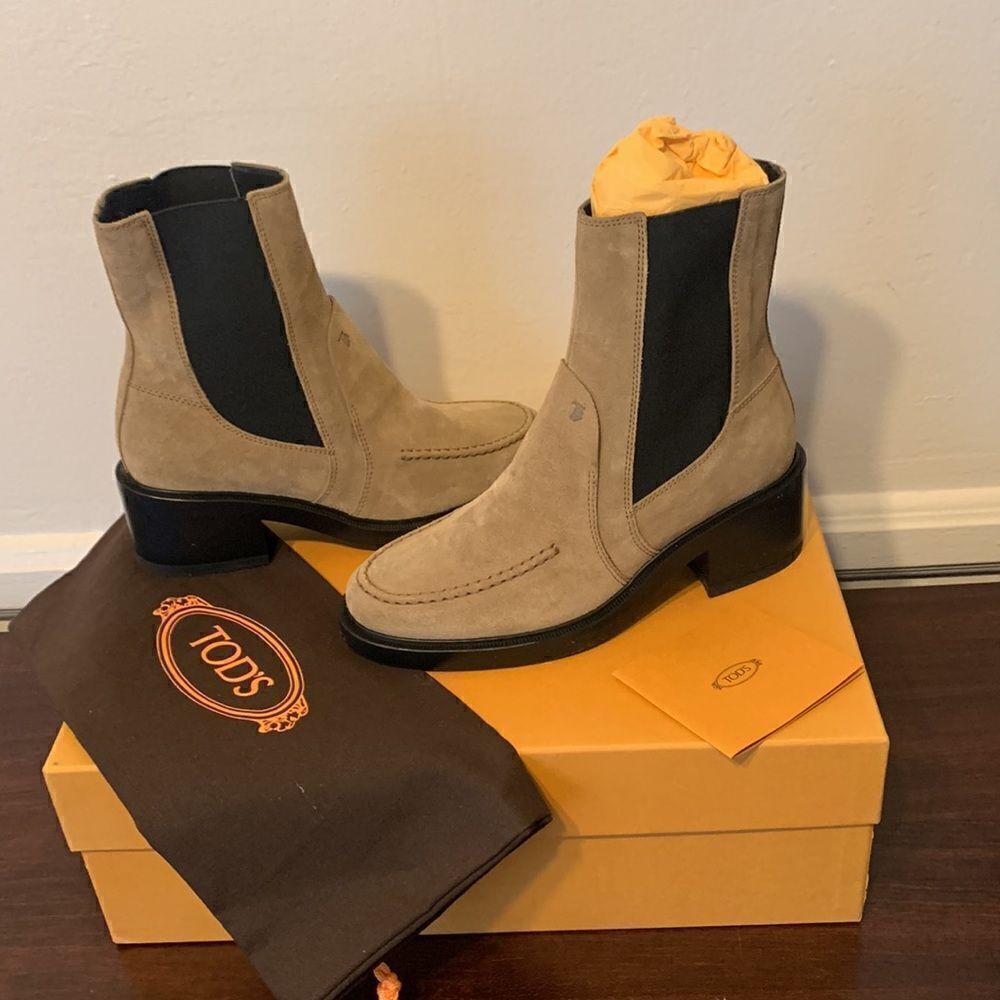 Tod’s Women’s tronchetto leather upper/ lining Chelsea boot Sz EU 35,5; 38,5 NIB